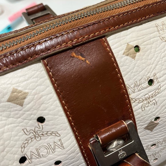 MCM PERFORATED VISETOS HANDBAG - Picture 10 of 16